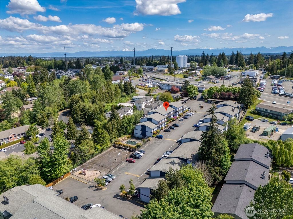listing image 9367370041943609747