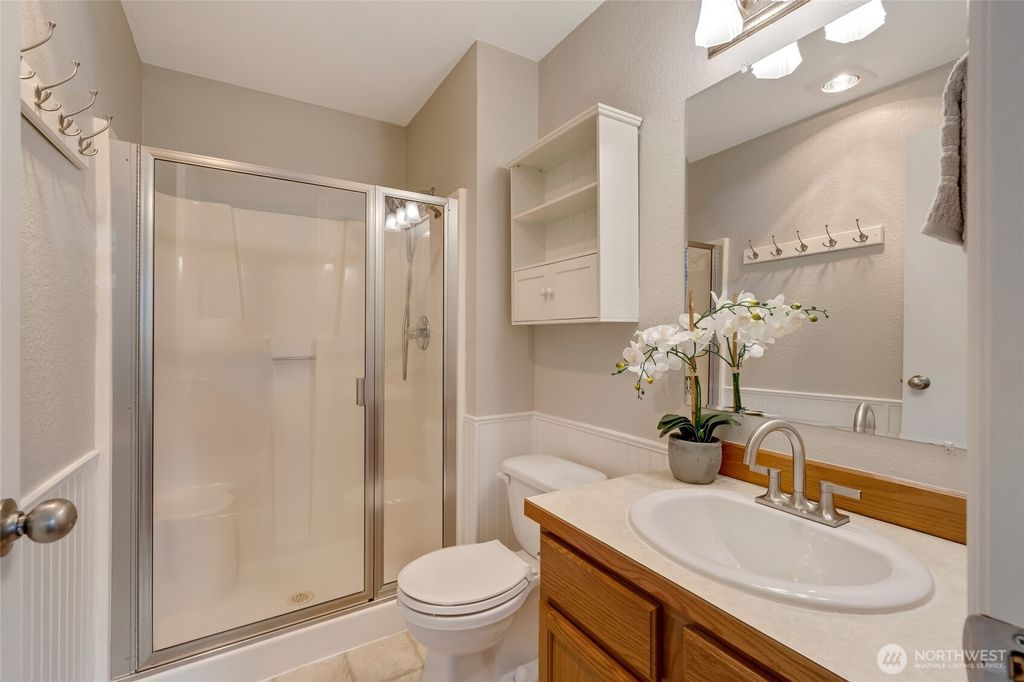 listing image 9360311797354083126