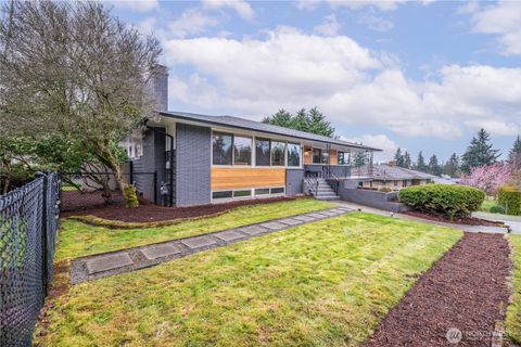Photo of 8802 Del Campo Drive, Everett, WA 98208 (MLS # 2492294)