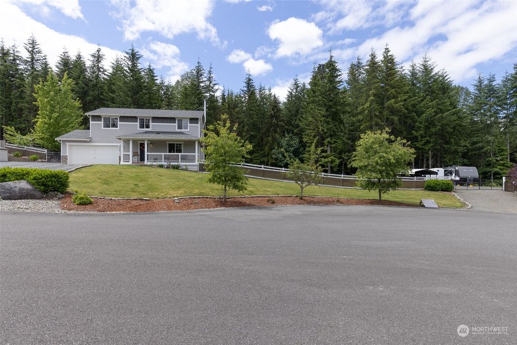 Photo of 23022 14th Street NE, Snohomish, WA 98290 (MLS # 2254449)