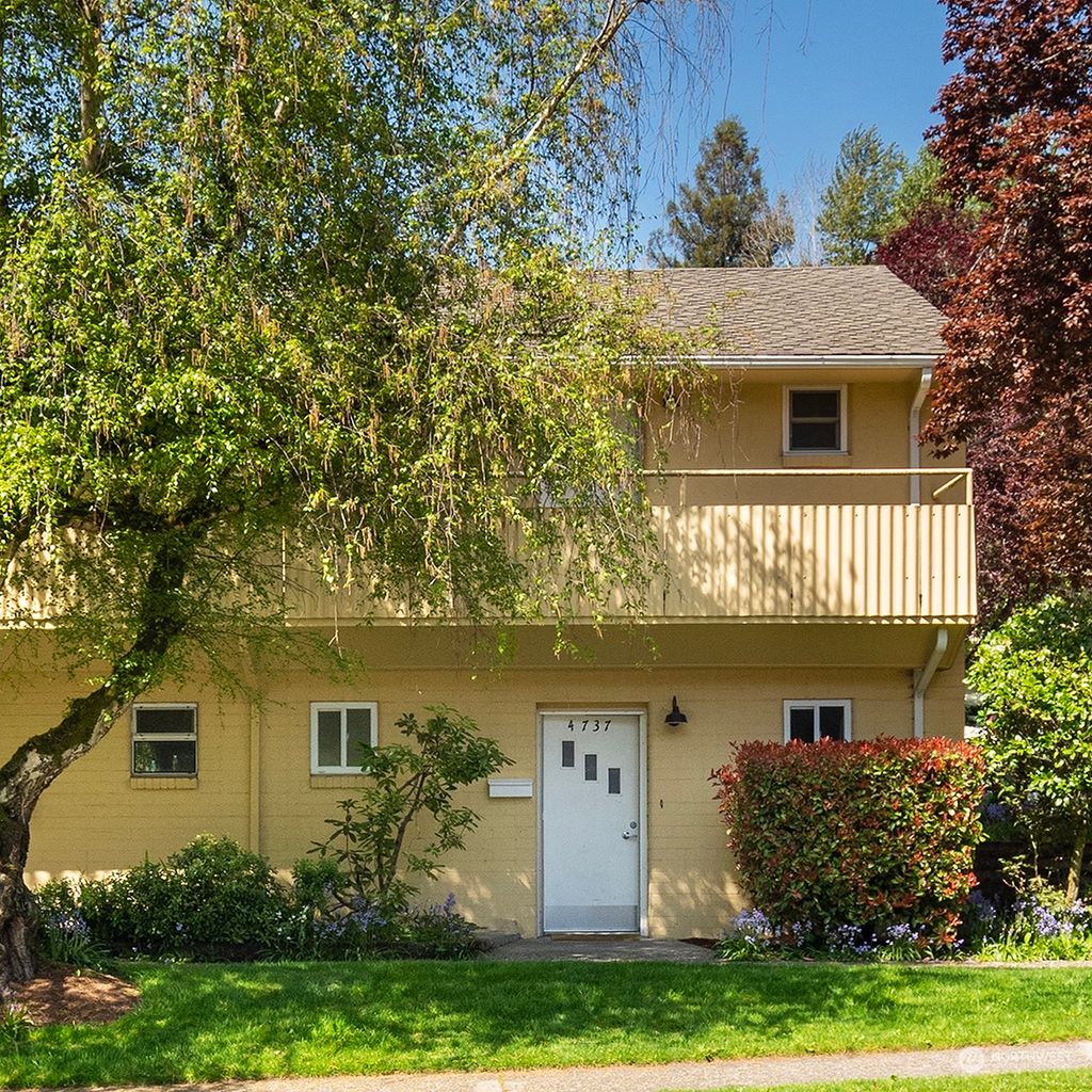 Photo of 4707 40th Avenue NE #4737, Seattle, WA 98105 (MLS # 2063273)