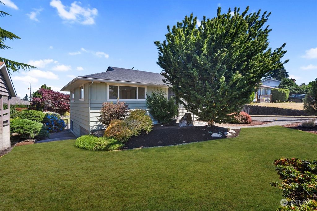 Photo of 6018 S 119th Street, Seattle, WA 98178 (MLS # 2261357)