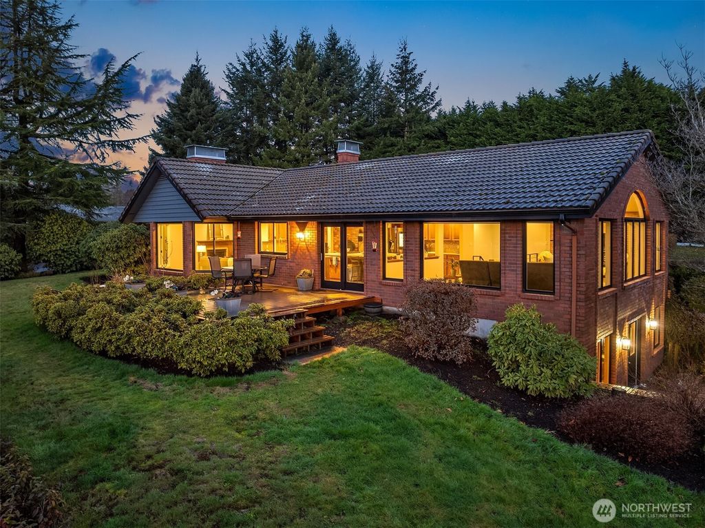 Photo of 7427 147th Avenue SE, Snohomish, WA 98290 (MLS # 2338043)