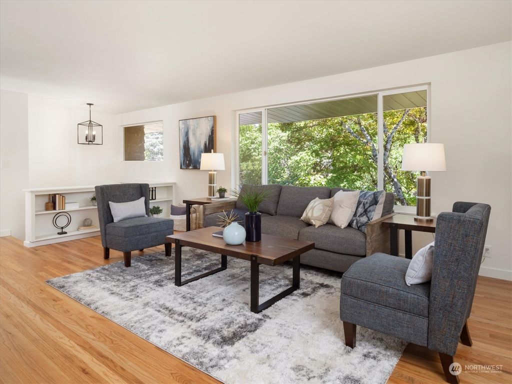 Photo of 18211 60th Avenue NE, Kenmore, WA 98028 (MLS # 2269507)