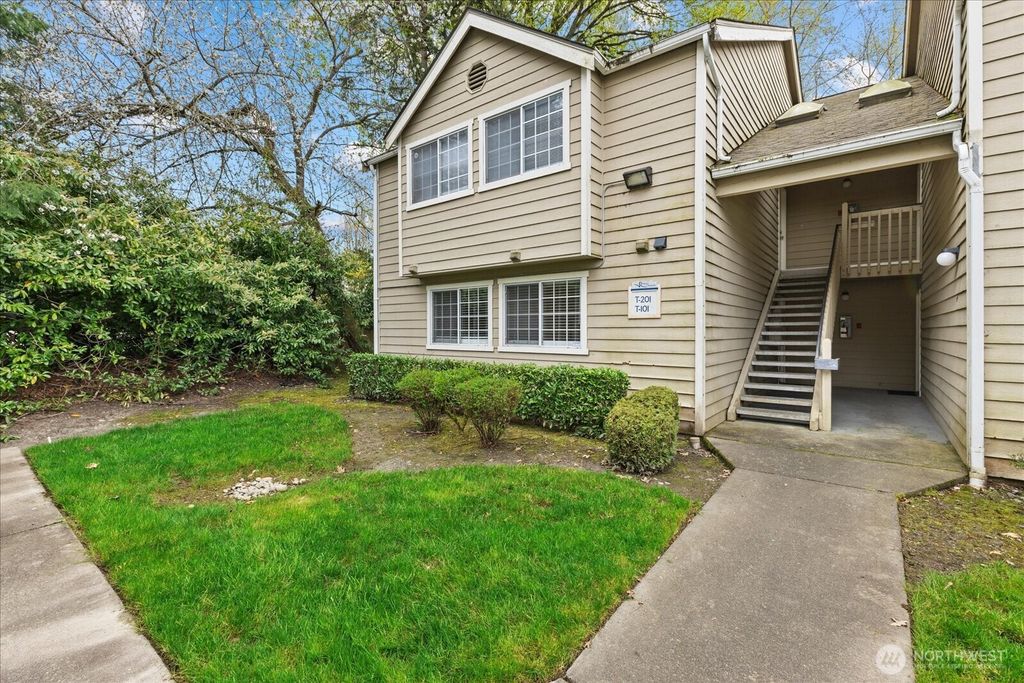 Photo of 1843 S 286th Lane #T101, Federal Way, WA 98003 (MLS # 2508604)