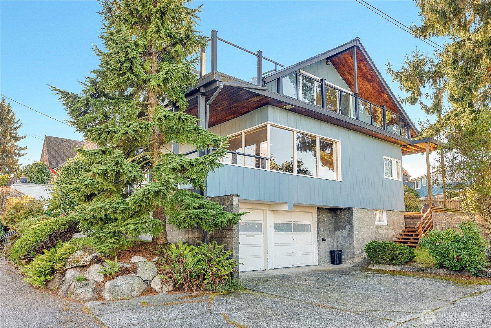 Seattle, Washington 98126, United States, 3 Bedrooms Bedrooms, ,2 BathroomsBathrooms,Residential,Active,142634