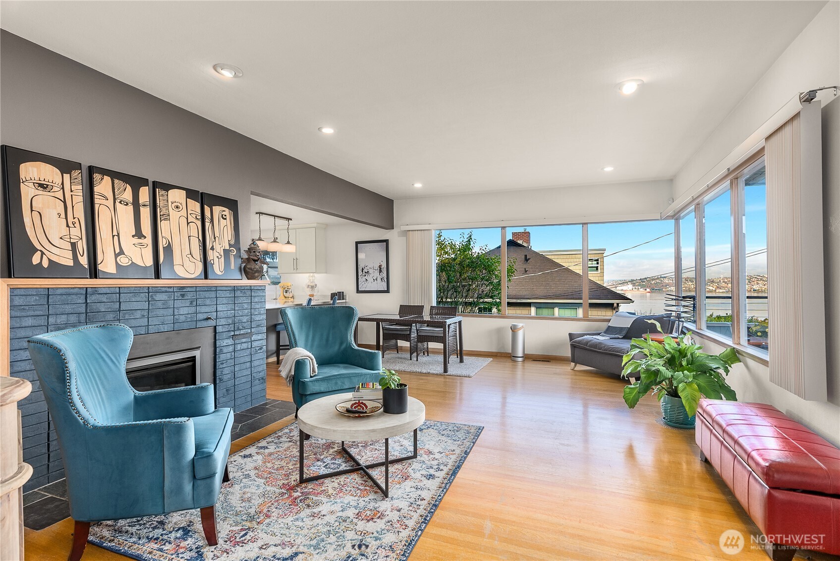 Seattle, Washington 98126, United States, 3 Bedrooms Bedrooms, ,2 BathroomsBathrooms,Residential,Active,142634