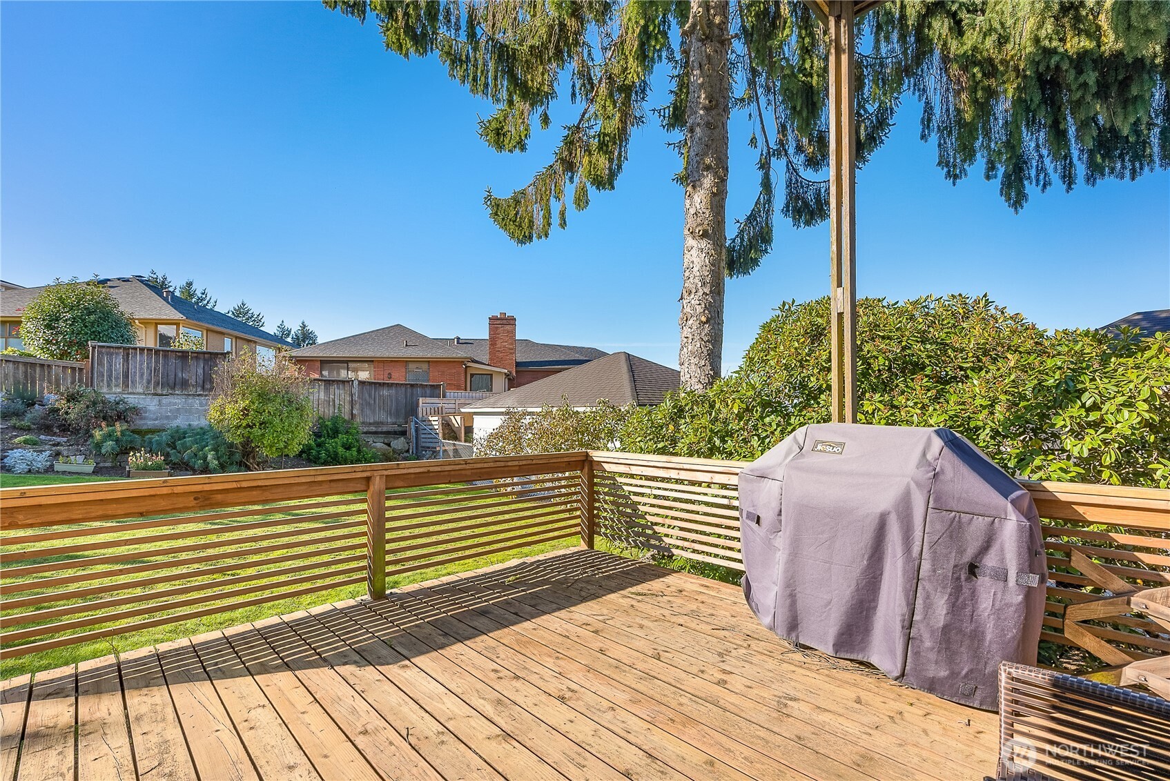 Seattle, Washington 98126, United States, 3 Bedrooms Bedrooms, ,2 BathroomsBathrooms,Residential,Active,142634