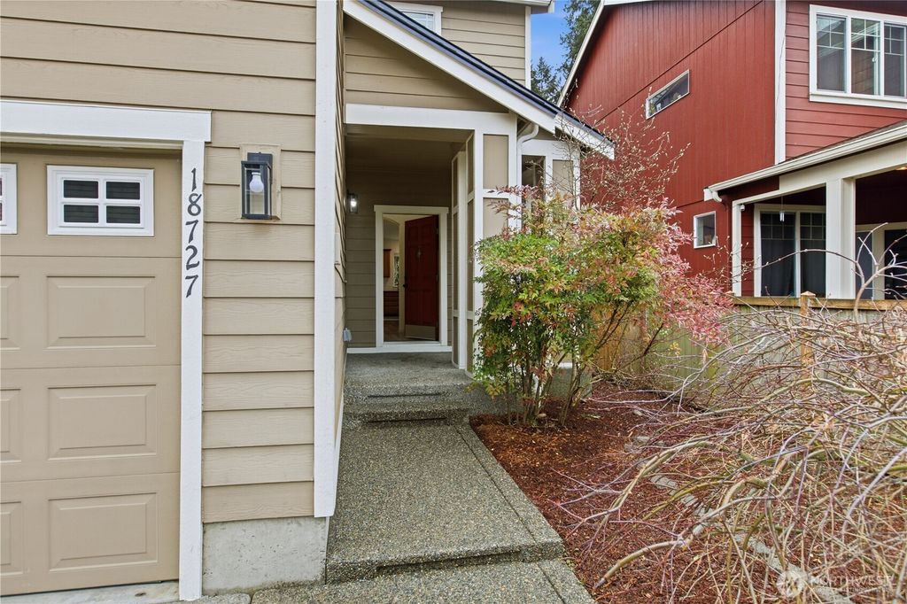 Photo of 18727 87th Av Ct E Ct, Puyallup, WA 98375 (MLS # 2473515)