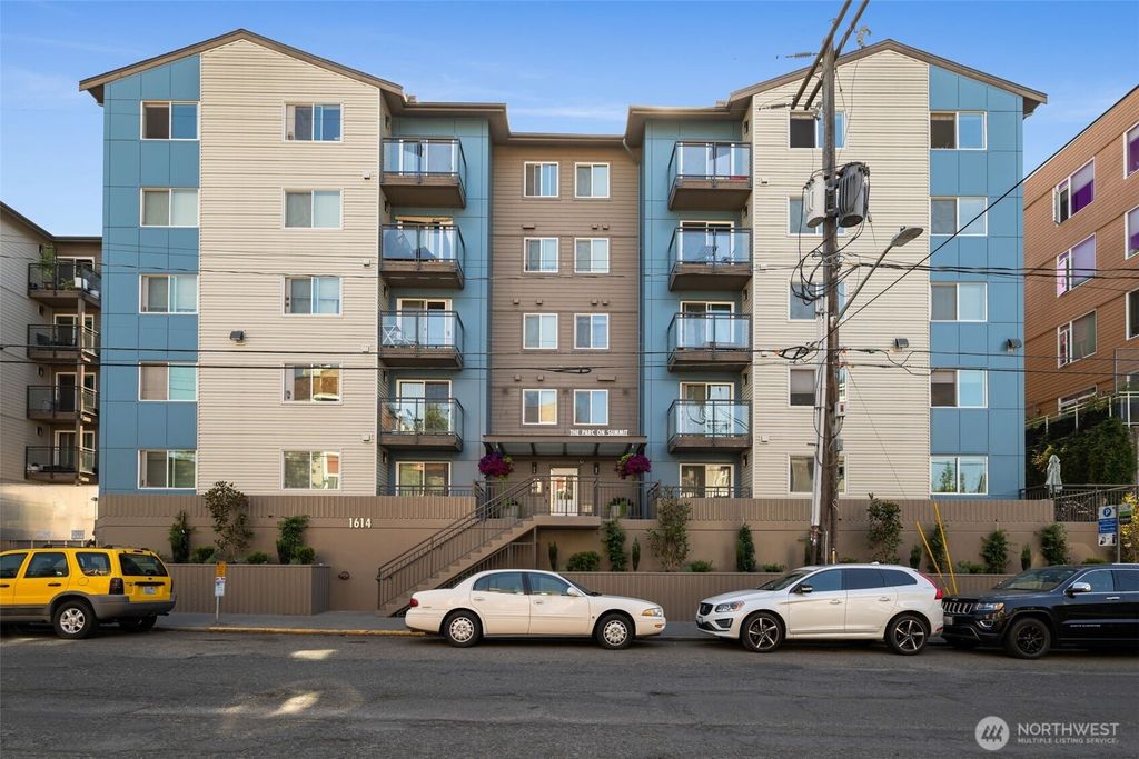 Photo of 1614 Summit Avenue #308, Seattle, WA 98122 (MLS # 2408703)