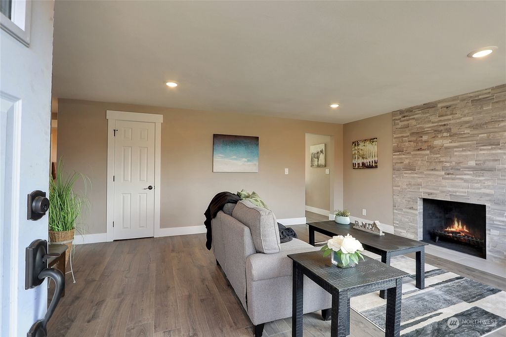 Photo of 5026 48th Avenue S, Seattle, WA 98118 (MLS # 2040739)