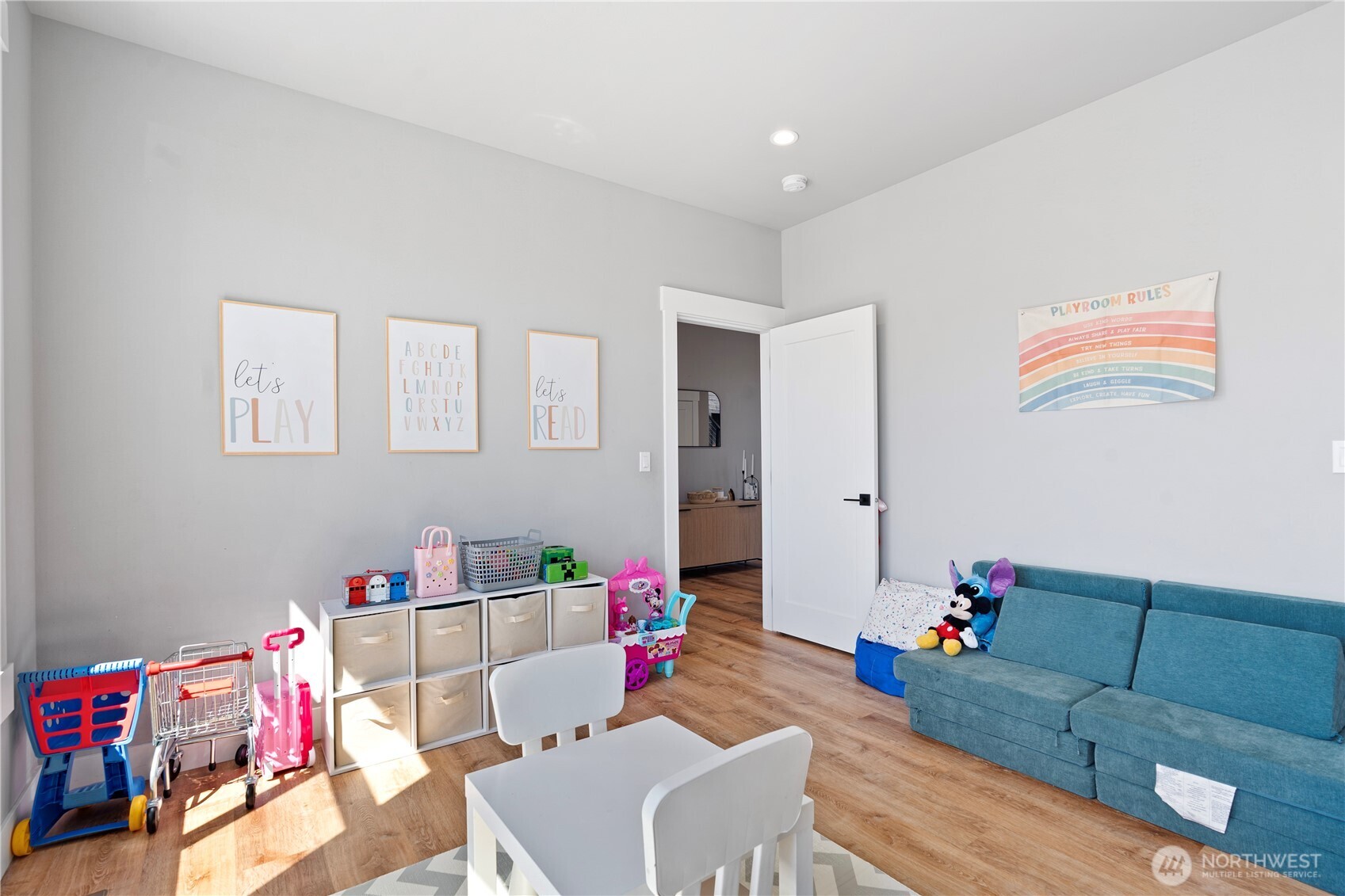 2122 Riverstone Loop