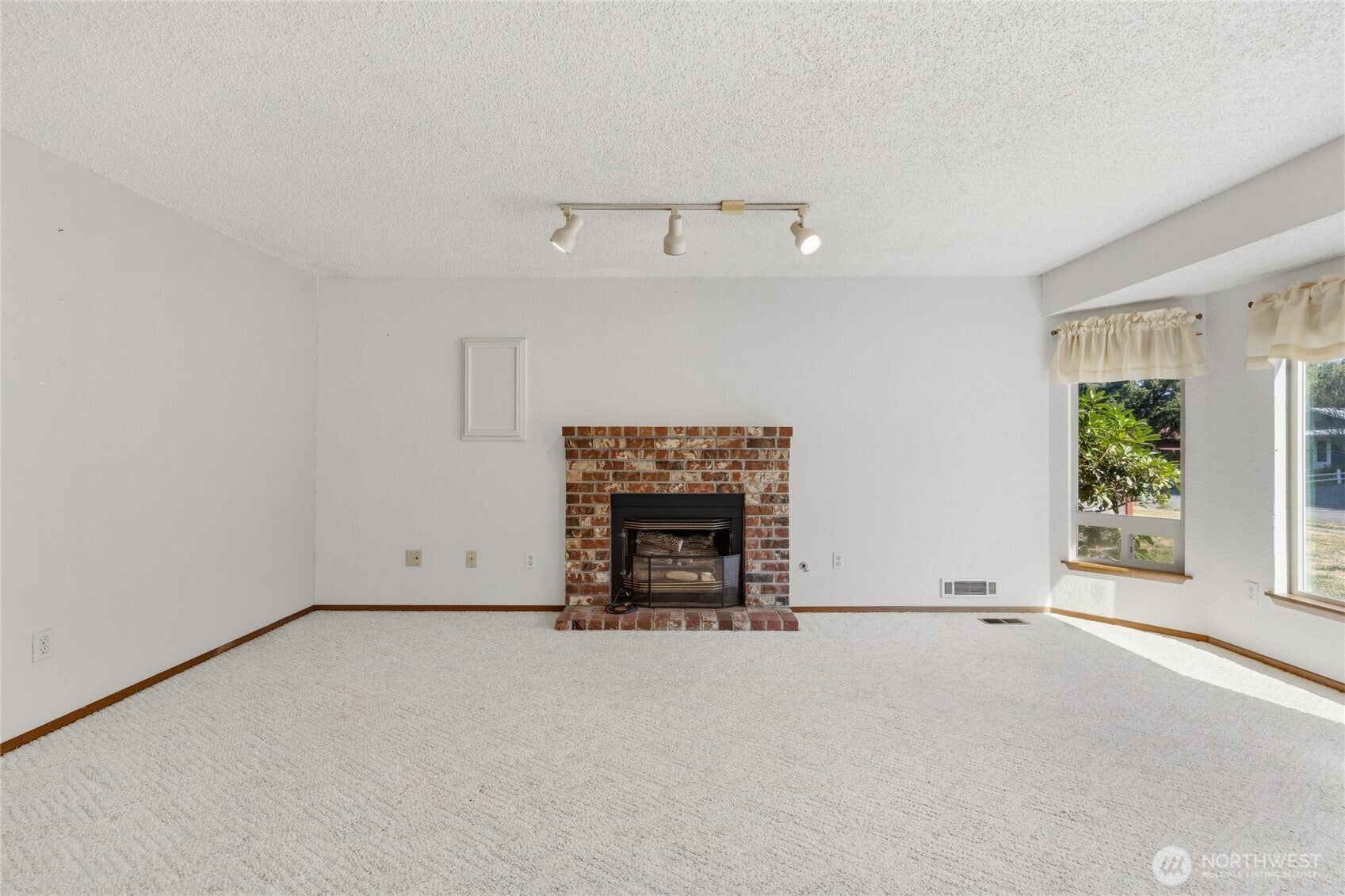 2904 11th Street SE
