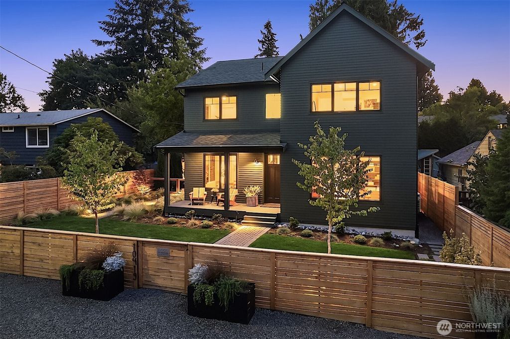 Photo of 10419 41st Avenue SW, Seattle, WA 98146 (MLS # 2473514)