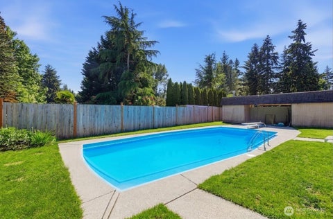 Photo of 17405 18th Avenue W, Lynnwood, WA 98037 (MLS # 2534665)