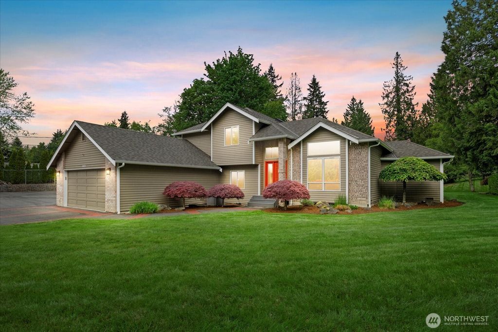 Photo of 17425 Snohomish Avenue, Snohomish, WA 98296 (MLS # 2376608)