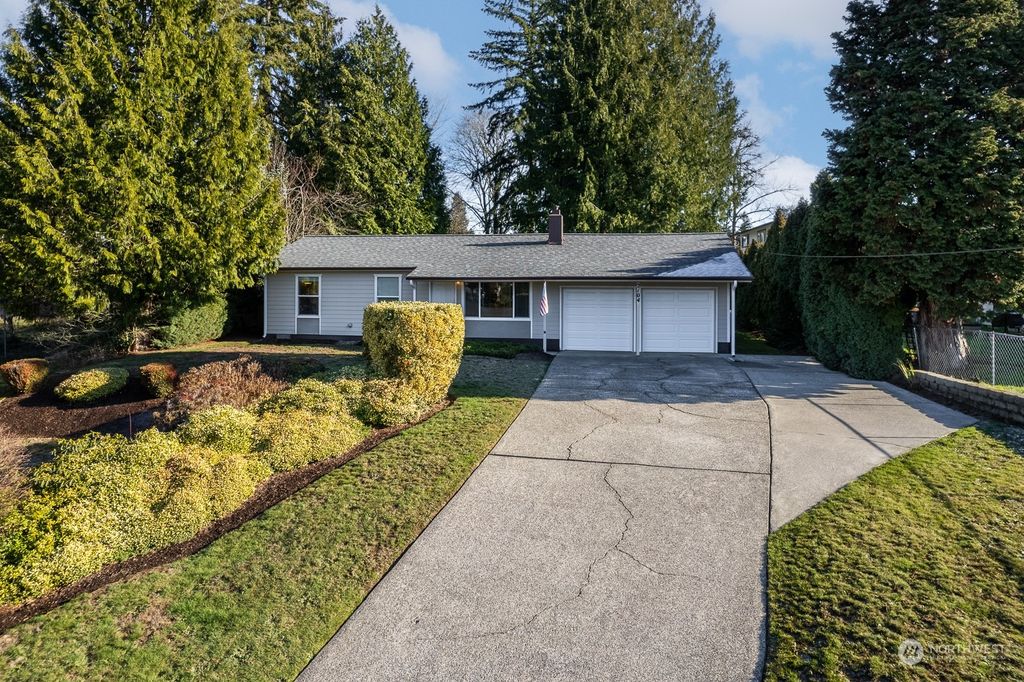 Photo of 2104 16th Avenue, Milton, WA 98354 (MLS # 2322027)