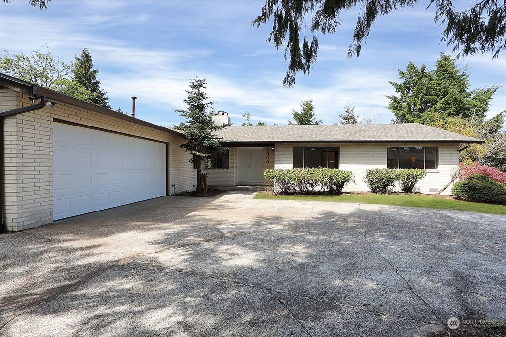 Photo of 2900 SW 312th Place, Federal Way, WA 98023 (MLS # 2220648)