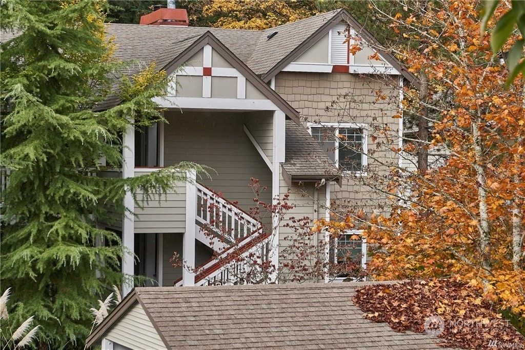 Photo of 18501 SE Newport Way #K346, Issaquah, WA 98027 (MLS # 2330871)
