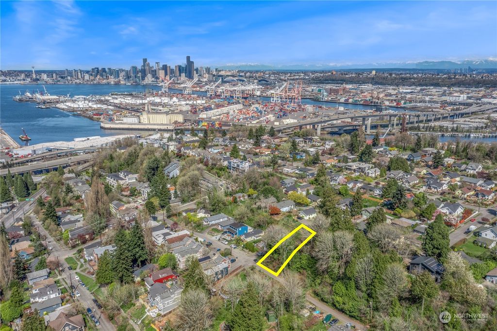 Photo of 4046 22nd Ave Ave SW, Seattle, WA 98106 (MLS # 2056167)