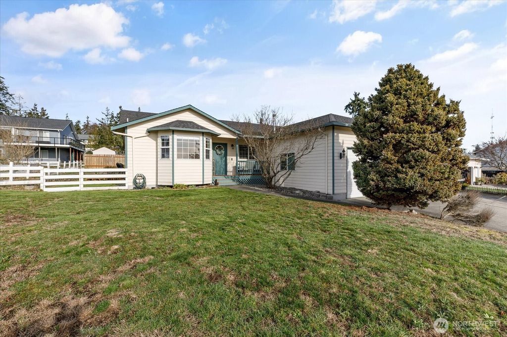 Photo of 387 SW Stroops Drive, Oak Harbor, WA 98277 (MLS # 2479506)