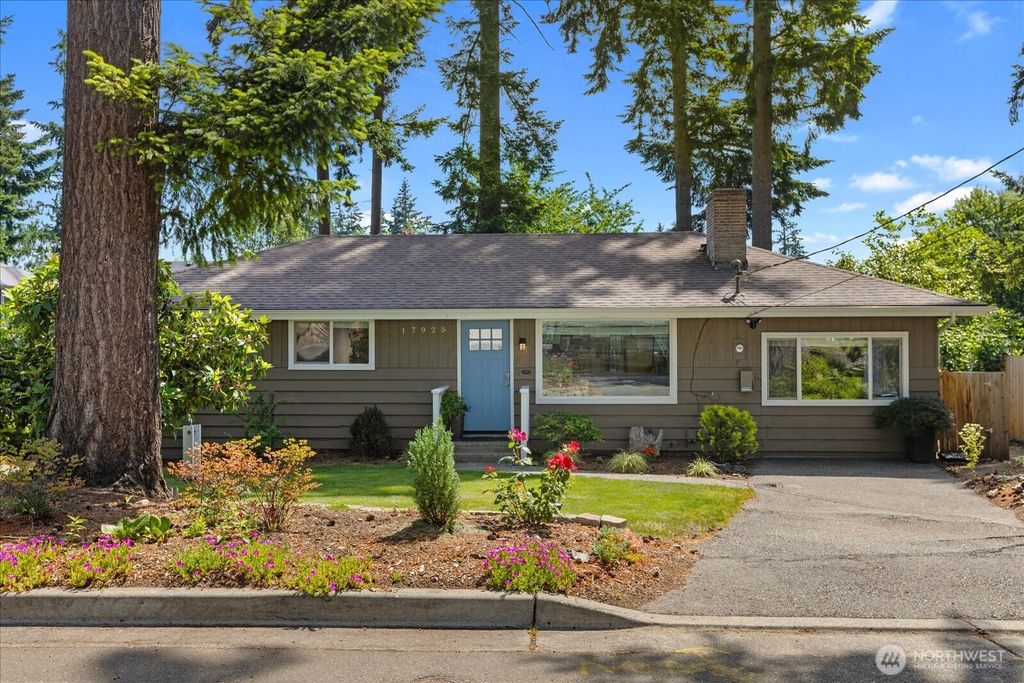 Photo of 17925 57th Court W, Lynnwood, WA 98037 (MLS # 2543483)