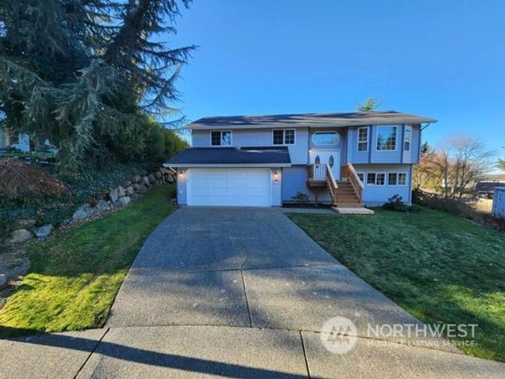 Photo of 5604 73rd Drive NE, Marysville, WA 98270 (MLS # 2192965)