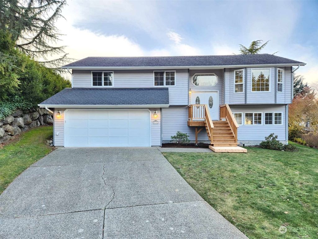 Photo of 5604 73rd Drive NE, Marysville, WA 98270 (MLS # 2192965)