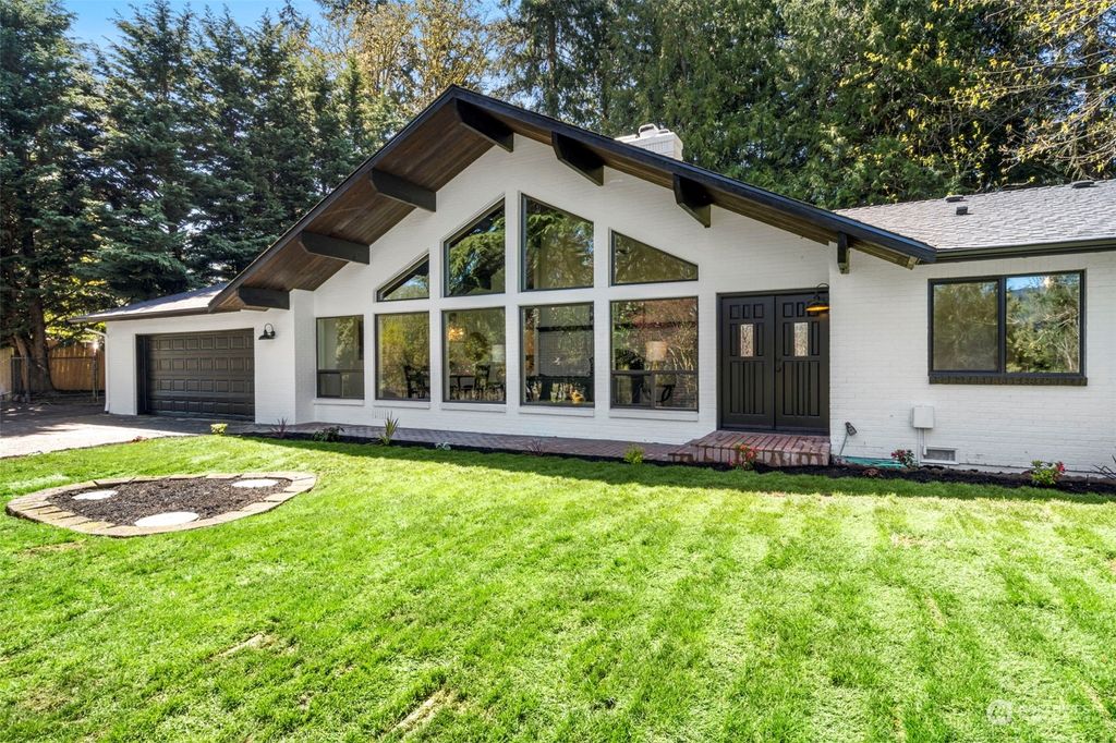 Photo of 12713 184th Avenue SE, Renton, WA 98059 (MLS # 2128819)