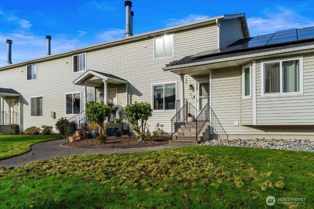 Photo of 32603 4th Place S #23 E, Federal Way, WA 98003 (MLS # 2455982)