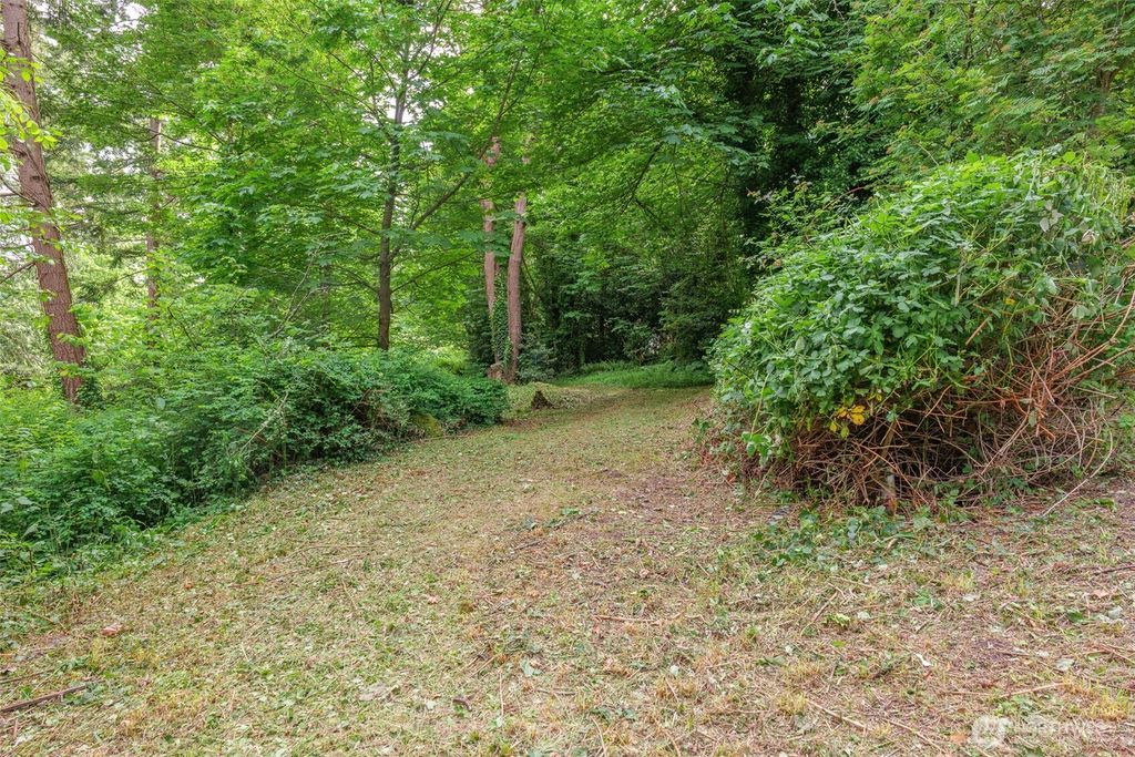 Photo of 1052 XX SW Cowan Road, Vashon, WA 98070 (MLS # 2533877)