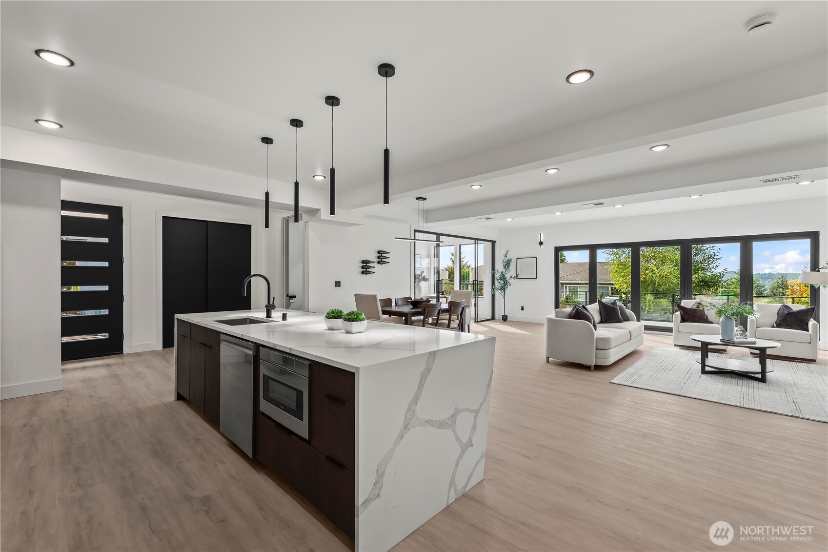 1116 N Jackson Avenue