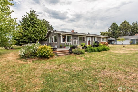 Photo of 1201 Thornton Drive, Sequim, WA 98382 (MLS # 2547726)
