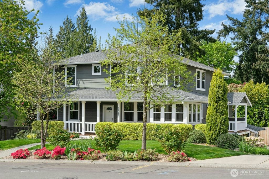 Photo of 8118 NE 126th Street, Kirkland, WA 98034 (MLS # 2520967)