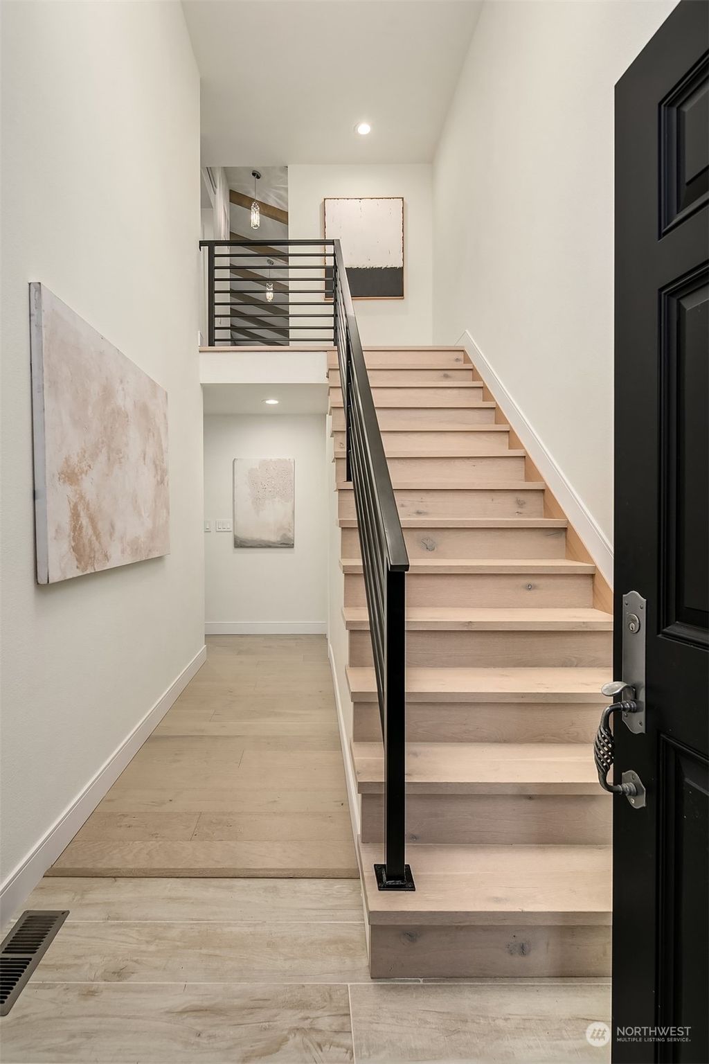 Photo of 305 Slater Street S, Kirkland, WA 98033 (MLS # 2299401)