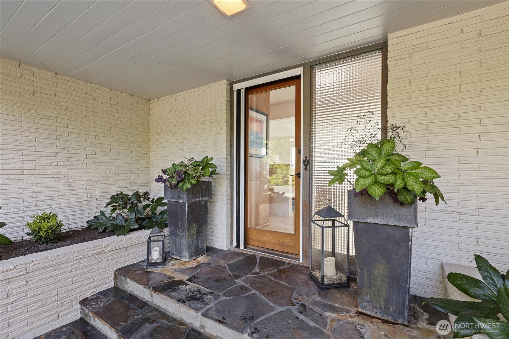1505 E Horizon Drive