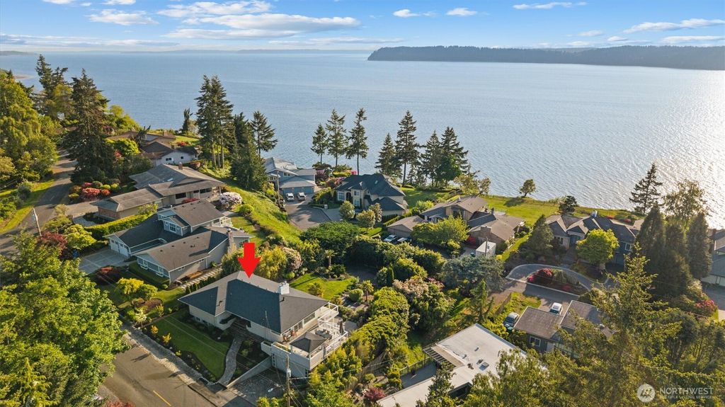 Photo of 1505 E Horizon Drive, Mukilteo, WA 98275 (MLS # 2378634)