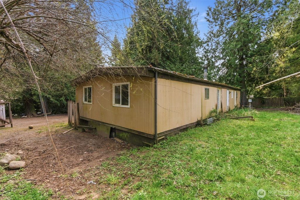 Photo of 180 E Hillcrest Drive, Shelton, WA 98584 (MLS # 2506212)