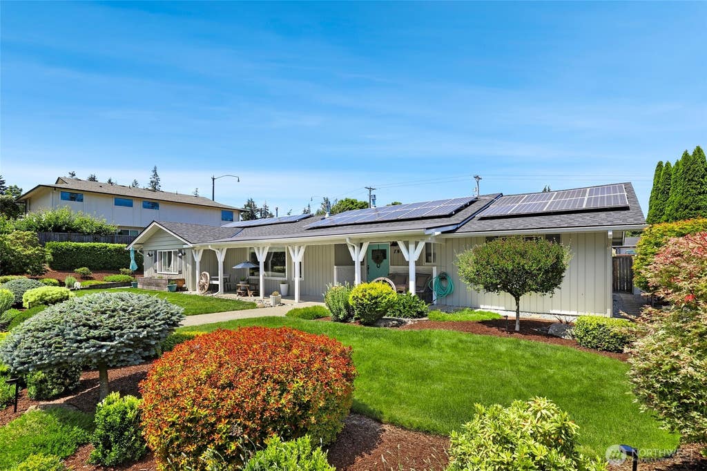 Photo of 7319 45th Street W, University Place, WA 98466 (MLS # 2572834)