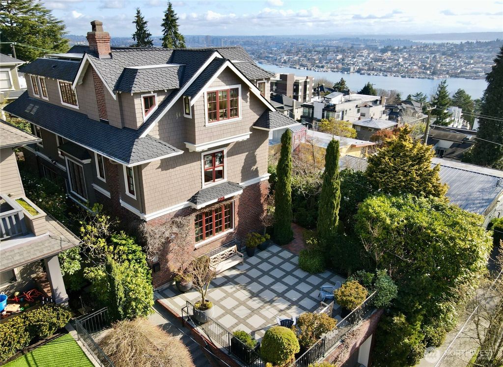Photo of 406 Galer Street, Seattle, WA 98109 (MLS # 2535711)