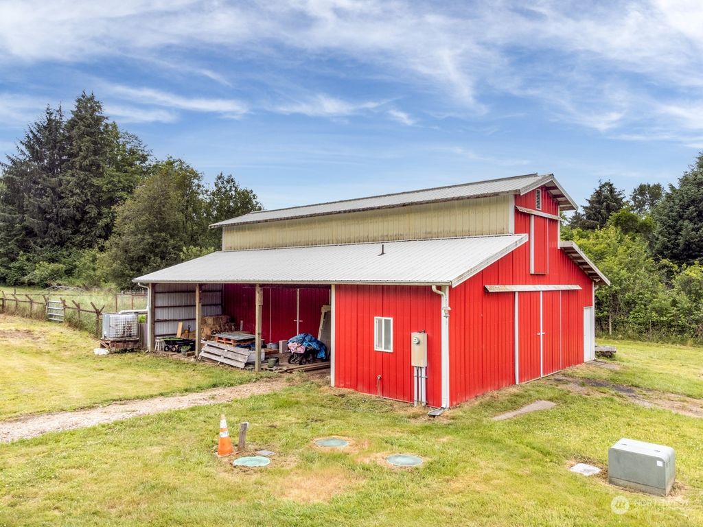 Photo of 4032 195th Avenue SE, Snohomish, WA 98290 (MLS # 2129300)