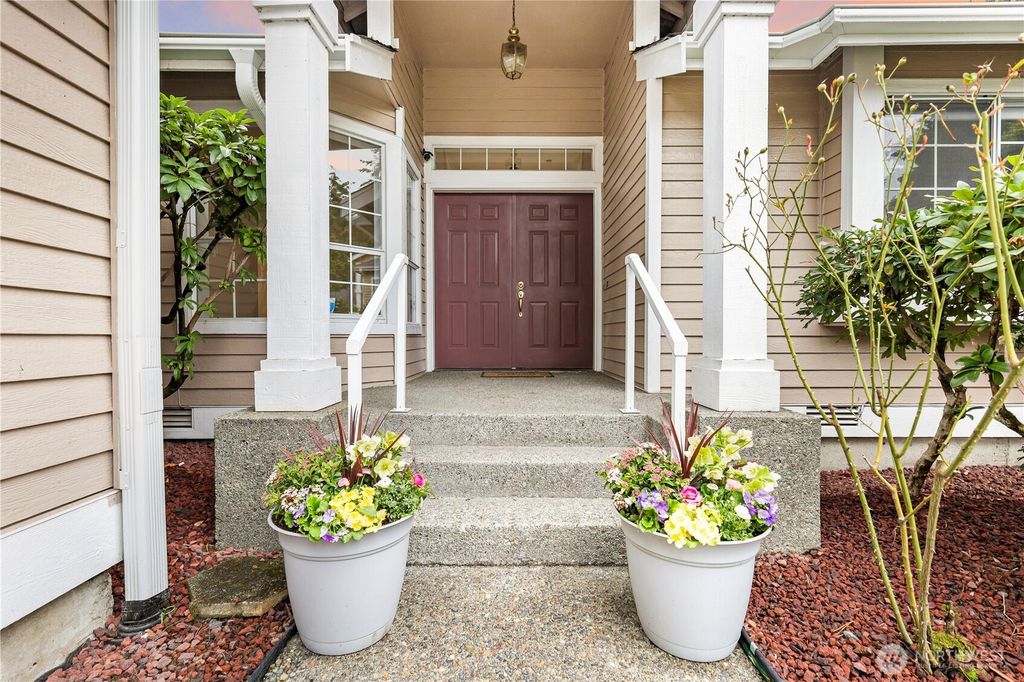 Photo of 27829 50th Place S, Auburn, WA 98001 (MLS # 2338348)