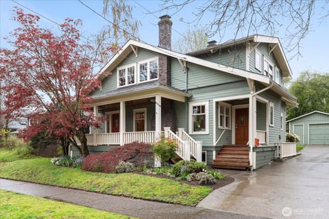 Photo of 6551 24th Avenue NE, Seattle, WA 98115 (MLS # 2503363)
