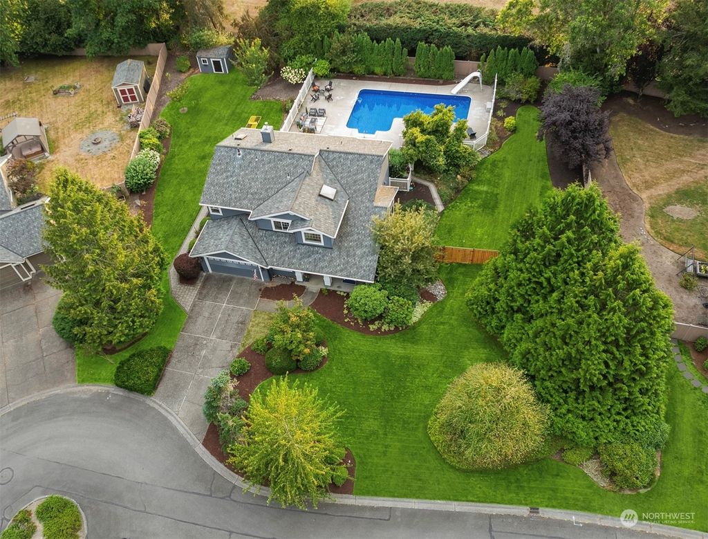 Photo of 4135 327th Circle NE, Carnation, WA 98014 (MLS # 2270847)