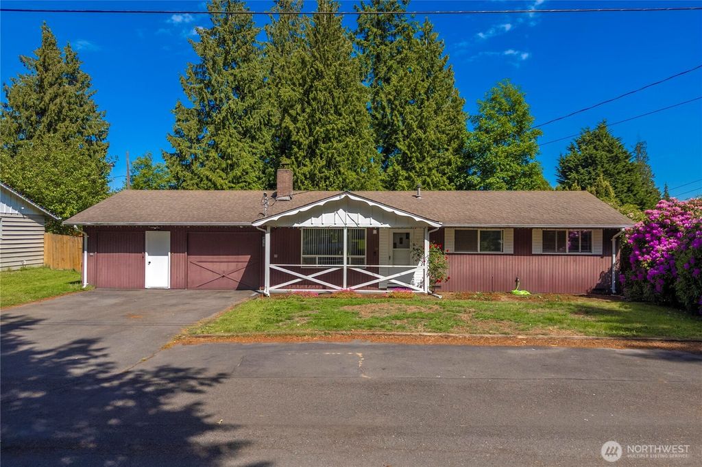 Photo of 28624 27th Place S, Federal Way, WA 98003 (MLS # 2382405)