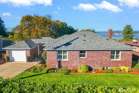 1912 Mountain View Avenue W University Place WA 98466