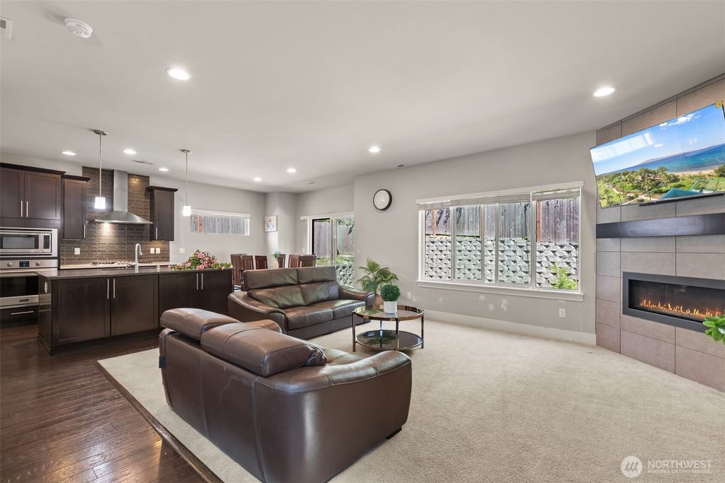 Photo of 1407 184th Street SW, Lynnwood, WA 98037 (MLS # 2513857)