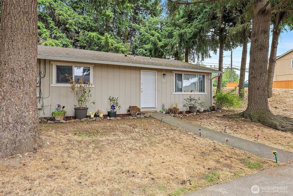 Photo of 6604 S Madison Street, Tacoma, WA 98409 (MLS # 2490652)