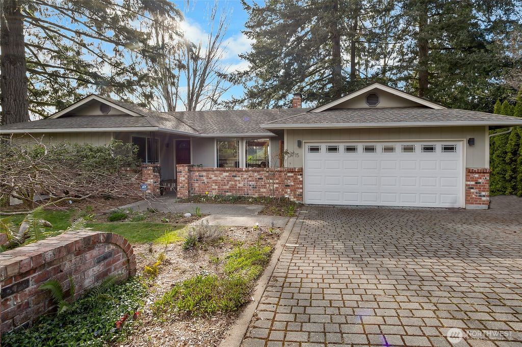 Photo of 3715 Goldcrest Heights Hts NW, Olympia, WA 98502 (MLS # 2494660)