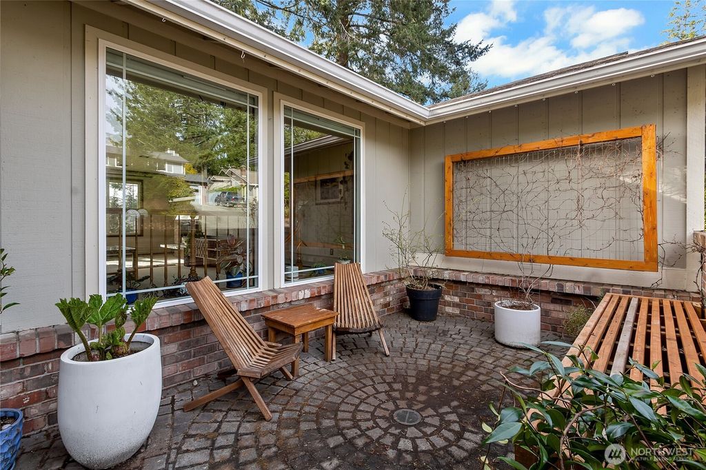 Photo of 3715 Goldcrest Heights Hts NW, Olympia, WA 98502 (MLS # 2494660)